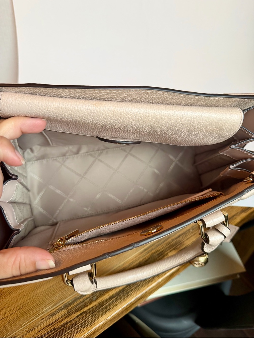 Michael Kors Mercer Pebbled Leather Satchel Handbag Blush Beige Gold Tone Purse - Picture 11 of 16